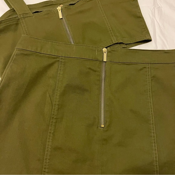Michael Kors green button front skirt and crop top 2 piece set - Picture 6 of 10